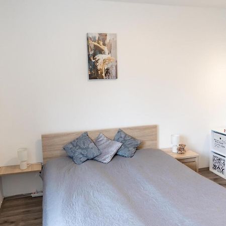 Sflower Apartman Eger Exteriör bild